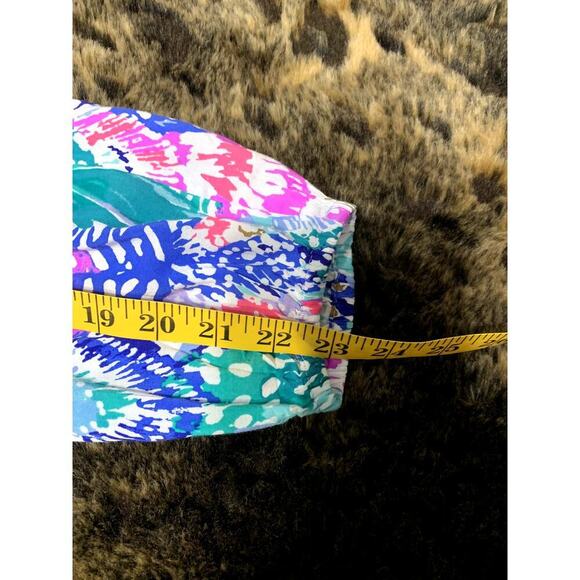 Lily Pulitzer Willa Top Medium Peek a Boo Neck Long Sleeve Beach Resort Coastal - Picture 6 of 10